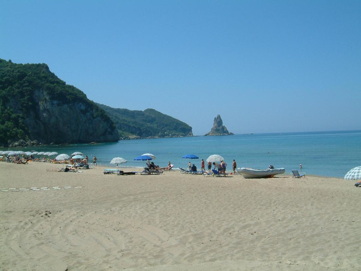 Yannis - Holiday Apartments On Agios Gordios Beach In Corfu Zewnętrze zdjęcie