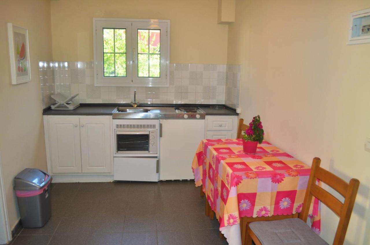 Yannis - Holiday Apartments On Agios Gordios Beach In Corfu Zewnętrze zdjęcie